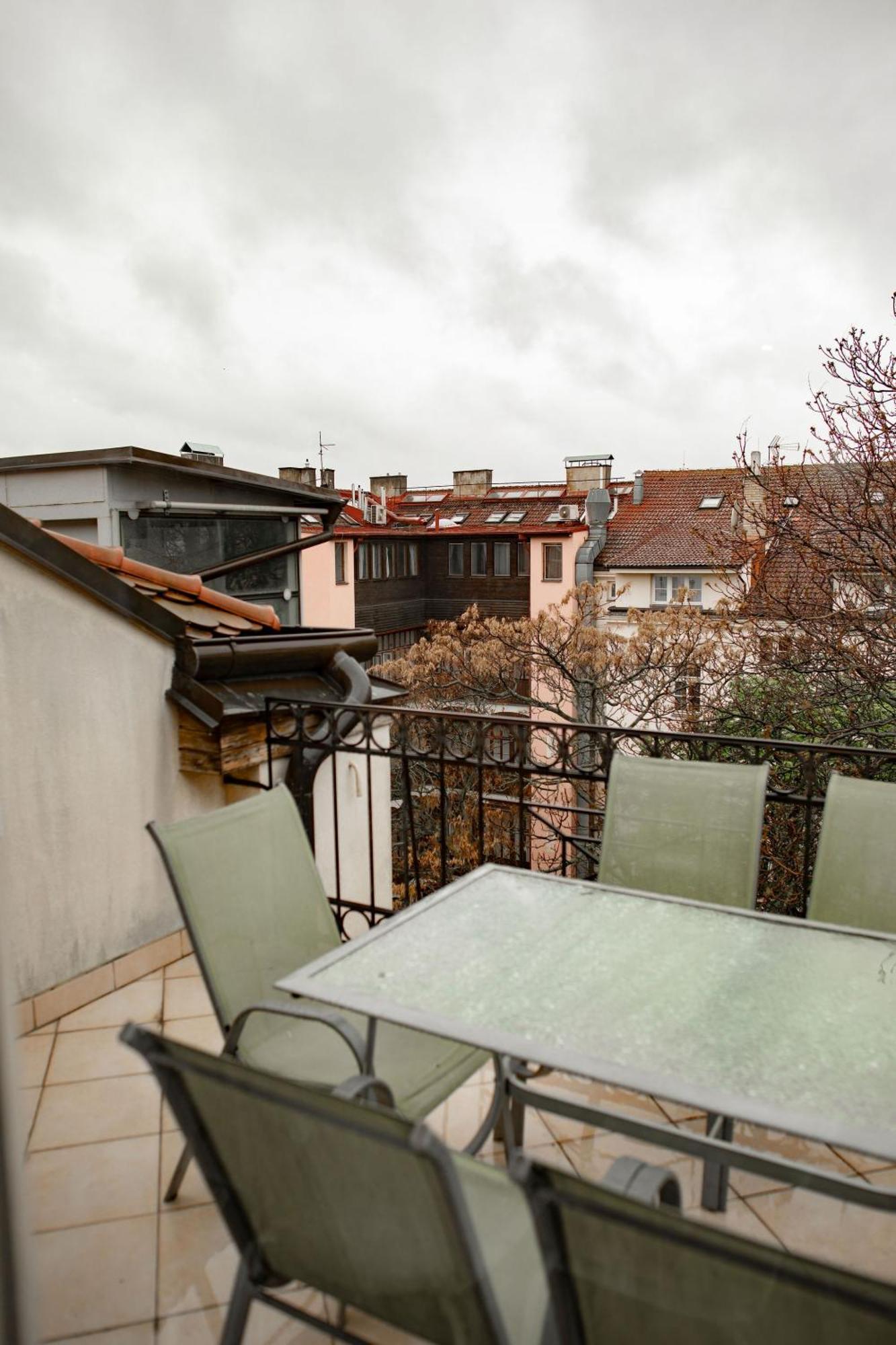 Legerova 33 Apartments Prague Luaran gambar