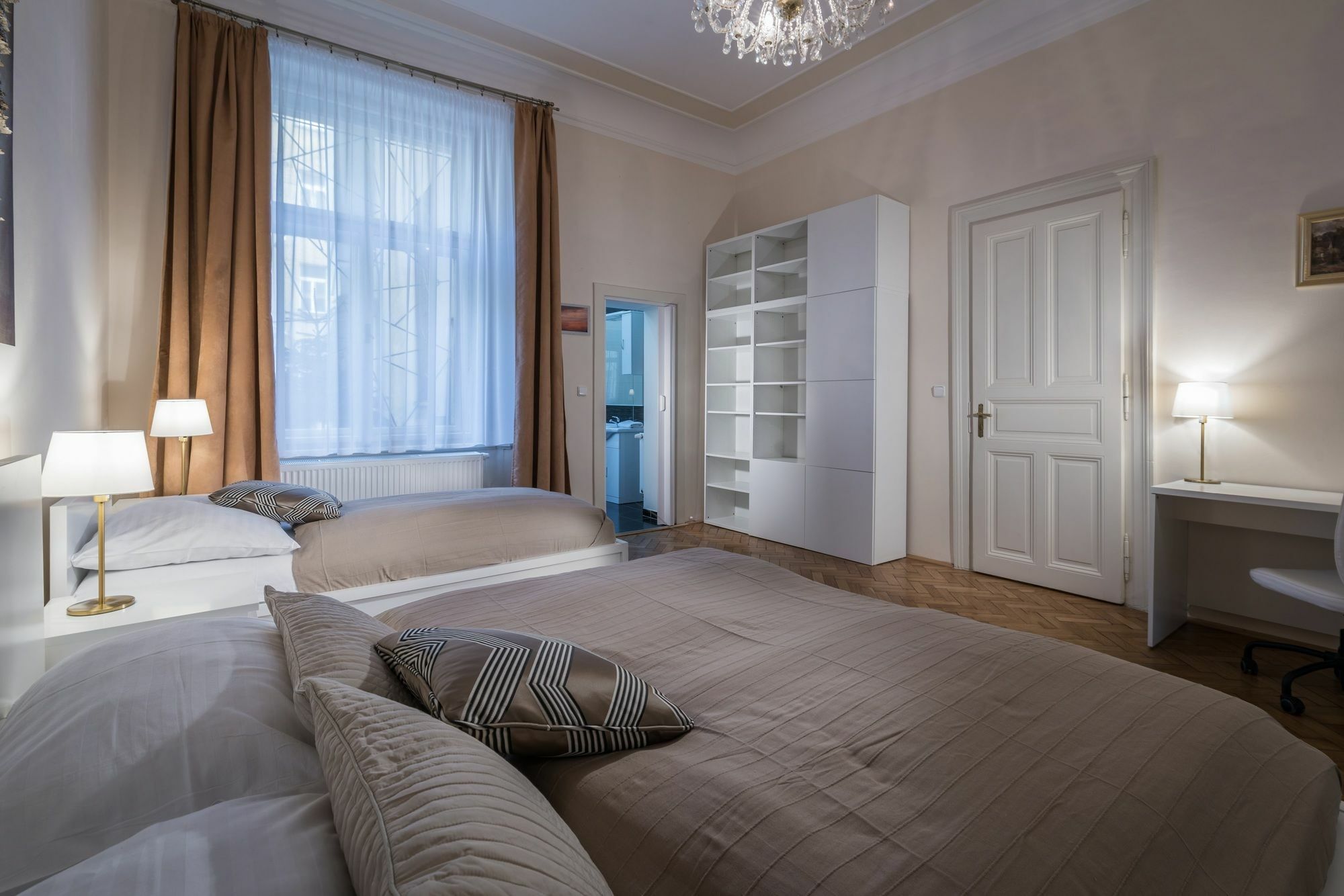 Legerova 33 Apartments Prague Luaran gambar